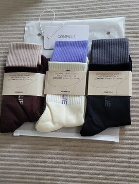 Comfelie Women’s 3-Pack Ribbed Crew Socks For Yoga/Pilates